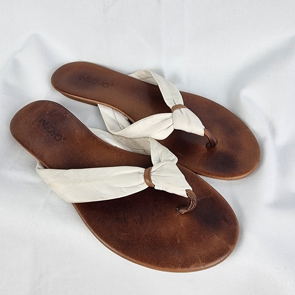 Inuovo White‎ Thong Flip Flop Sandals Size 40